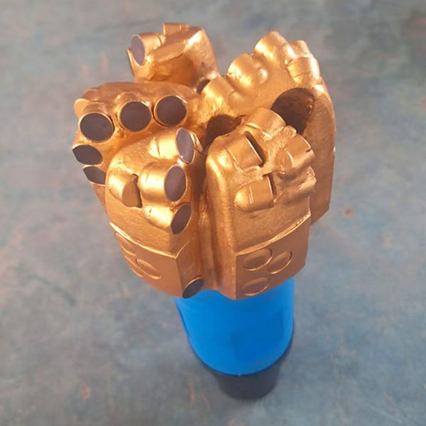 118mm Diameter API Matrix Body Oil Gas PDC Diamond Drill Bit 4