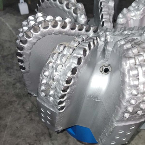 17-1-2 Inch Rock PDC Diamond Drill Bit for Oil Water Well Bore Drilling 4