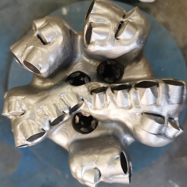 6.5 Inch 165mm API Oil Well Rock Drilling Tools of PDC Diamond Drill Bits 7